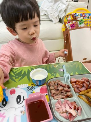 [테이스티나인] [레디잇x부루마불] 부어스트 바베큐 플래터 1000g — 5점을 준 리뷰어가 2022년 4월 올린 사용 사진