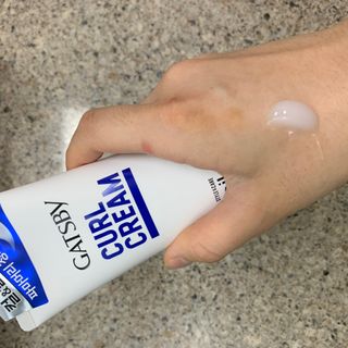 [갸스비] 곱슬 머리부터 파마까지 남자의 컬을 위한 갸스비 컬크림 — 4점을 준 리뷰어가 2021년 10월 올린 사용 사진