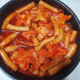 빨간키트 떡볶이 밀키트 2~3인분 매운맛 국물 떡볶이 만들기 쉬운 황금 레시피 분말 소스로 간편한 요리 — 3점을 준 리뷰어가 2021년 10월 올린 사용 사진