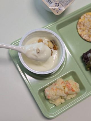 구매평★[2종 패키지]덴마크 요거밀 통오트 요거트(12,460원) — 5점을 준 리뷰어가 2025년 6월 올린 사용 사진