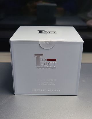 The Fact 더 팩트 내추럴 에스에프엔 에이틴 시니어 크림 — 5점을 준 리뷰어가 2021년 3월 올린 사용 사진