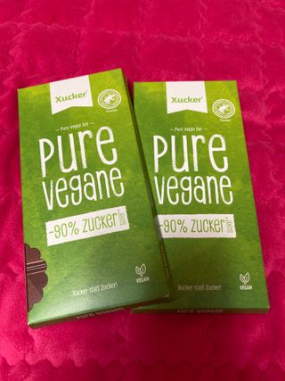 당류2g 자일리톨로 단맛을낸 슈카 퓨어비건 무설탕초콜릿 Xucker vegan 2개입 — 5점을 준 리뷰어가 2021년 4월 올린 사용 사진