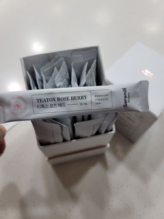 세렌디뷰티_이너뷰티 티톡스 로즈 베리 — 4점을 준 리뷰어가 2021년 3월 올린 사용 사진