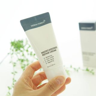 더마포레스트 마데카소사이드 리페어 크림 / 캐비아추출물 병풀추출물 시카케어 미백 주름개선 — 5점을 준 리뷰어가 2021년 7월 올린 사용 사진