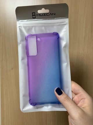 뮤즈캔 갤럭시S21 시리즈 그라데이션 탱크방탄 케이스 — 5점을 준 리뷰어가 2021년 2월 올린 사용 사진