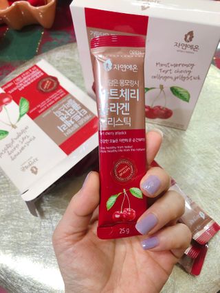 자연에온 가득담은 몽모랑시 타트체리 콜라겐 젤리스틱 — 5점을 준 리뷰어가 2020년 12월 올린 사용 사진