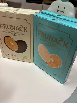 프루낵 초코5봉입 4종(화이트초코,다크초코,요구르트초코,콜라초코)  24g(4.8*5봉입) — 3.5점을 준 리뷰어가 2022년 9월 올린 사용 사진