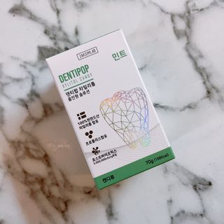 작심연구소 구취제거+충치예방+치아화이트닝 마법의 캔디 덴티팝3종(맛 랜덤 발송) — 5점을 준 리뷰어가 2022년 5월 올린 사용 사진