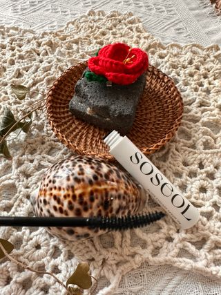 더소설 소설 블랙아이래쉬 세럼 10g(SOSEOL BLACK EYELASH SERUM 10g) — 4.5점을 준 리뷰어가 2023년 6월 올린 사용 사진