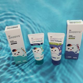 닥터데디스 안심불소 튼튼치약(청포도, 민트 중 택 1) 60g + 여행용 미니 치약 15g — 5점을 준 리뷰어가 2022년 12월 올린 사용 사진