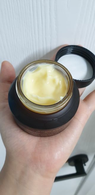 마리엔메이  이데베논 블랙베리 보습 크림 + 세럼 — 5점을 준 리뷰어가 2021년 10월 올린 사용 사진