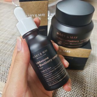 마리엔메이  이데베논 블랙베리 보습 크림 + 세럼 — 4.5점을 준 리뷰어가 2021년 10월 올린 사용 사진