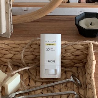 아이레시피 라이트터치 선스틱 15g (SPF50+, PA++++) — 5점을 준 리뷰어가 2023년 2월 올린 사용 사진