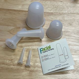 메디미케이알 커핑테라피 실리콘부항마사지 리프팅 페이스+바디 안티 셀룰 라이트 6pcs — 4.5점을 준 리뷰어가 2021년 2월 올린 사용 사진
