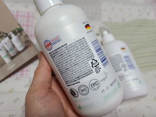 mom e 맘이 내추럴 베이비 케어 샴푸앤바스+로션 — 5점을 준 리뷰어가 2021년 1월 올린 사용 사진