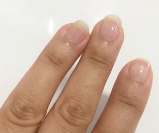 르미니마카롱 비건 네일 트리트먼트 5종 택1 — 4.5점을 준 리뷰어가 2022년 8월 올린 사용 사진