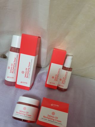 아이앤립 / EYENLIP 아이앤립 연어오일 리바이탈라이징 토너+앰플+크림 3종 세트 — 5점을 준 리뷰어가 2021년 5월 올린 사용 사진