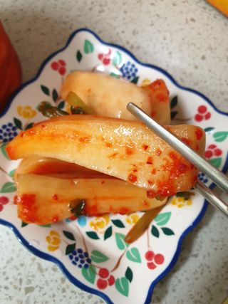 셰프애찬 알타리김치 총각김치 1kg — 5점을 준 리뷰어가 2022년 10월 올린 사용 사진