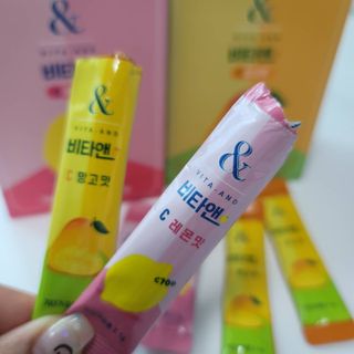 비타앤C 레몬맛, 망고맛 — 5점을 준 리뷰어가 2021년 6월 올린 사용 사진