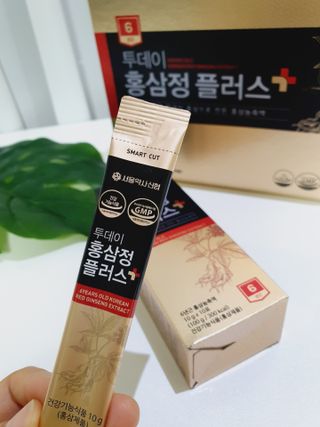 서울약사신협_투데이홍삼정플러스스틱_10g x 30포 — 5점을 준 리뷰어가 2021년 6월 올린 사용 사진
