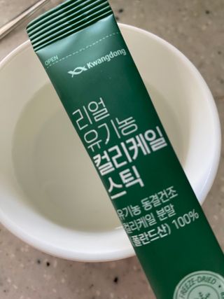 광동생활건강 프리 미션 [광동] 리얼 유기농 컬리케일 스틱 (2 g * 30포) — 5점을 준 리뷰어가 2025년 7월 올린 사용 사진