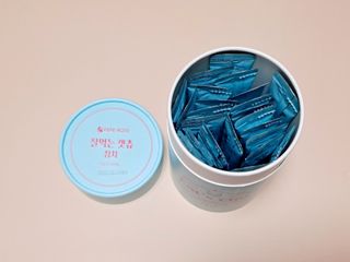 페페로니 잘 먹는 캣츄 - 원양선 참치 24개입 — 5점을 준 리뷰어가 2021년 10월 올린 사용 사진