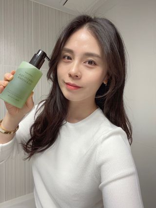 프리마인 메이크업과 들뜨는 각질까지 한방에 깐달걀로! 순하기까지한 셀베이스 그린티클렌저(200ml) — 5점을 준 리뷰어가 2023년 4월 올린 사용 사진