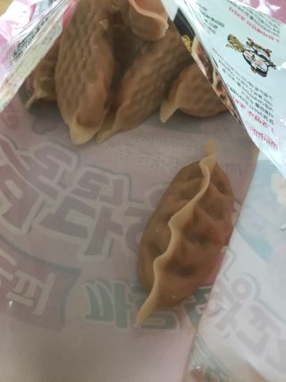 삼양냉동 [삼양] 얇은피불닭왕교자+얇은피까르보불닭왕교자 총4팩 — 5점을 준 리뷰어가 2021년 2월 올린 사용 사진