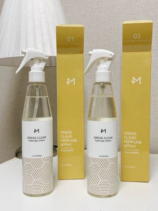 [엠메이데이] 드레스클리어 퍼퓸 스프레이 300ml 프리지아 가든향+프리지아 파출리향 — 5점을 준 리뷰어가 2022년 1월 올린 사용 사진