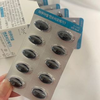 메디포스트 모비타 아쿠아셀 엔초비오메가3 60캡슐 — 5점을 준 리뷰어가 2023년 1월 올린 사용 사진