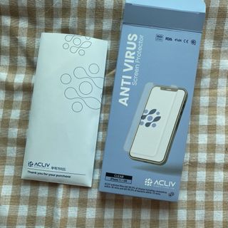 아클리브 Premium 항균 항바이러스 액정 보호필름(iPhone) — 4점을 준 리뷰어가 2022년 10월 올린 사용 사진