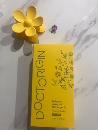 닥터리진 퍼퓸드 옐로우 오일 미스트 앰플 [페이스앤바디] 레귤러 — 4.5점을 준 리뷰어가 2022년 10월 올린 사용 사진