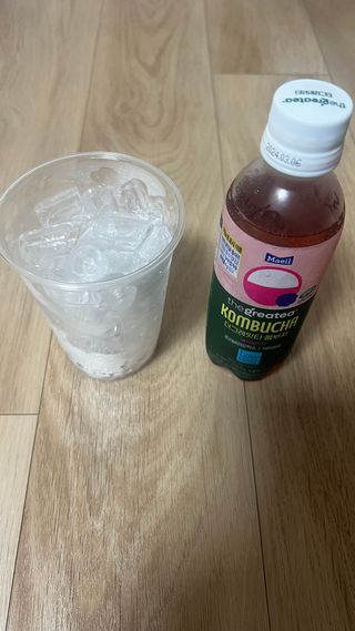 더그레잇티 콤부차 [매일유업] 더그레잇티 44kcal 콤부차 300ml *12개입 (오리지널 6개+베리리치 6개) — 5점을 준 리뷰어가 2023년 8월 올린 사용 사진