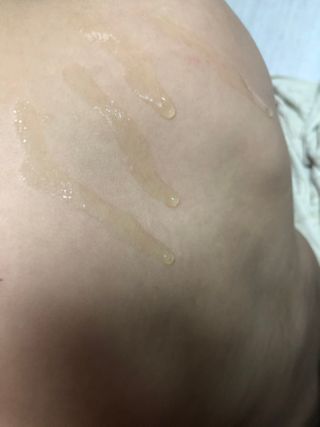 mom e 맘이 내추럴 베이비 케어 크림+바디오일 — 5점을 준 리뷰어가 2021년 1월 올린 사용 사진