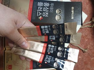서울약사신협_투데이홍삼정플러스스틱_10g x 30포 — 5점을 준 리뷰어가 2020년 12월 올린 사용 사진