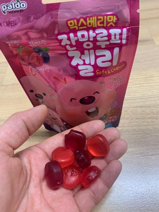 [팔도] 잔망루피젤리 믹스베리맛 42g 8개 — 5점을 준 리뷰어가 2022년 1월 올린 사용 사진