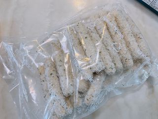 디케이식품(주) 고르곤졸라&모짜렐라 치즈스틱 400g — 5점을 준 리뷰어가 2023년 3월 올린 사용 사진