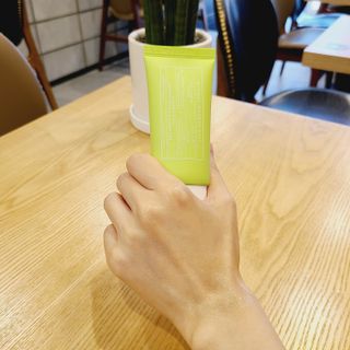 성분에디터 원더바스 카밍 캡슐 클리어 선 — 4.5점을 준 리뷰어가 2021년 6월 올린 사용 사진