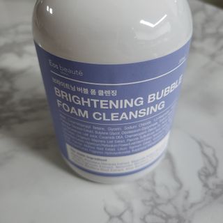 약손명가코스메틱 에오스보떼 브라이트닝 버블 폼 클렌징 300ml — 5점을 준 리뷰어가 2021년 12월 올린 사용 사진