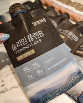 일일하우 슬리밍 플랜B 고소한 귀리맛, 진한 카카오맛 (체중조절식) — 4점을 준 리뷰어가 2023년 7월 올린 사용 사진