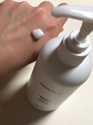 엠디스픽 무향 바리스타 핸드크림 대용량 250g — 3.5점을 준 리뷰어가 2022년 11월 올린 사용 사진