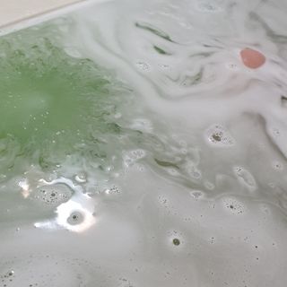 소담스퀘어 상암 Evreryday Bath Bomb Day7(에브리데이 배쓰밤 데이7) / 7종 중 2종 랜덤발송 — 5점을 준 리뷰어가 2022년 11월 올린 사용 사진