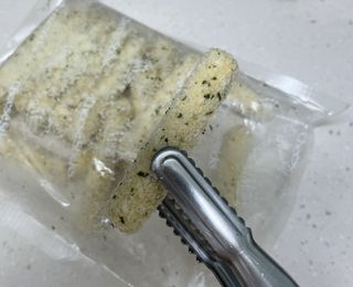 디케이식품(주) 고르곤졸라&모짜렐라 치즈스틱 400g — 5점을 준 리뷰어가 2023년 3월 올린 사용 사진