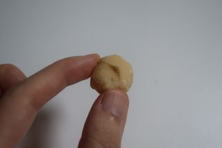 도이퉁 마카다미아 넛 90g  로얄 마카넛 오리지널 쏠트 허니 — 5점을 준 리뷰어가 2021년 3월 올린 사용 사진