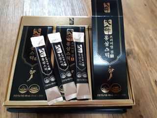 헬스업_천명진프리미엄홍삼스틱_10ml x 30포 — 5점을 준 리뷰어가 2021년 2월 올린 사용 사진