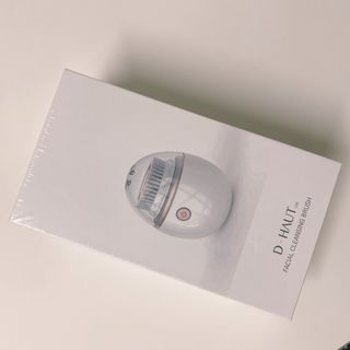 디하우트 랩 디하우트랩 클렌징 피부관리기 진동클렌저 실리콘+2종 인조모 브러시 — 5점을 준 리뷰어가 2021년 12월 올린 사용 사진
