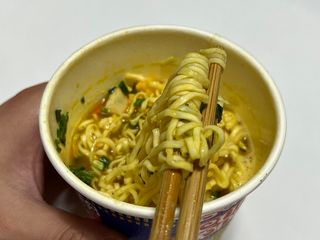 NISSIN 닛신 컵누들  4종 - 씨푸드오리지날, 씨푸드 스파이시, 씨푸드 커리, 씨푸드 XO소스 — 4점을 준 리뷰어가 2022년 5월 올린 사용 사진