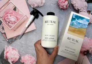 레츄얼 더 센트 바디로션 시크릿 파라다이스(500ml) — 5점을 준 리뷰어가 2022년 10월 올린 사용 사진