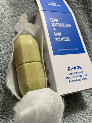 제이제이바이오 허브마사지바 올인원 알약비누 — 5점을 준 리뷰어가 2022년 1월 올린 사용 사진