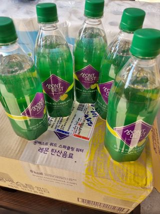 몽베스트 Montbest with Sparkling water Lemon OR Lime 20병(랜덤) — 5점을 준 리뷰어가 2021년 10월 올린 사용 사진